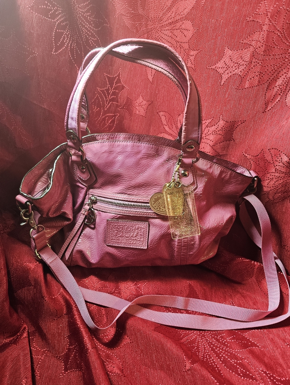 💖 Coach Poppy Pink Patent Leather Hobo Shoulder Bag + Authentic Heart Charm - Picture 15 of 15